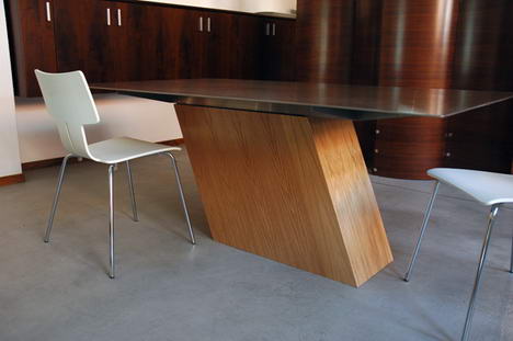 Beke Mátyás - Rombusz asztal